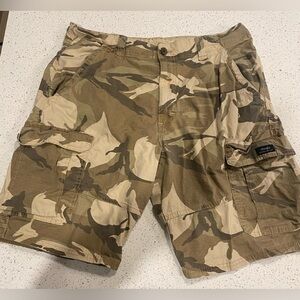 Wrangler Men's Tan Camouflage Cargo Shorts